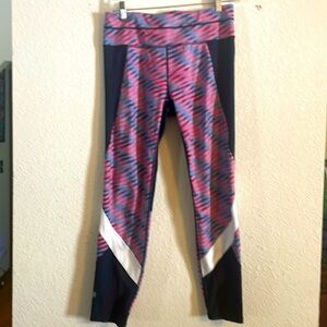 Athleta Electra Sonar 7/8 Tight Yoga Fitness, Size M